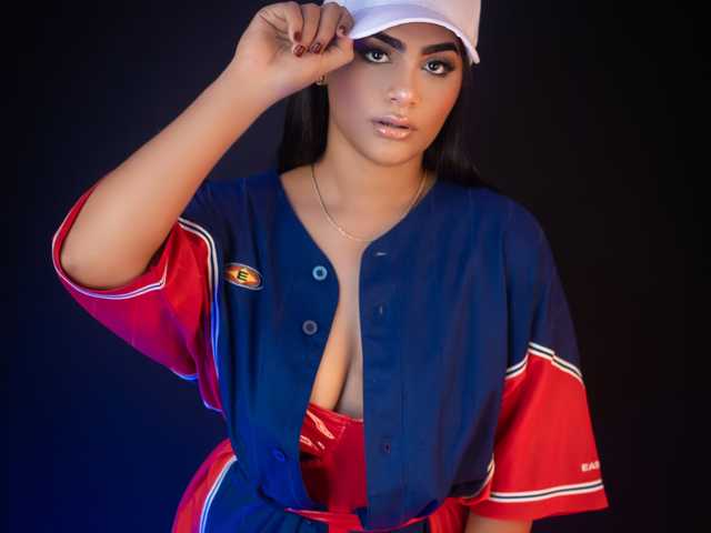 صورة الملف الشخصي -charlotte
