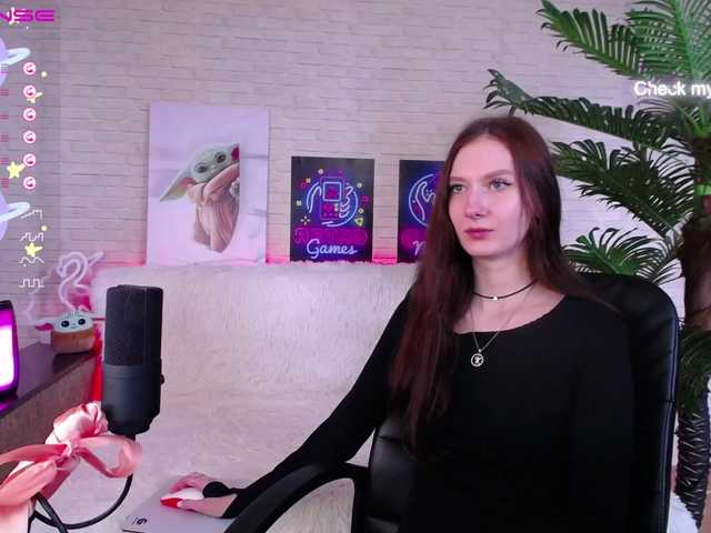 لقطات البث KiraRumGirl