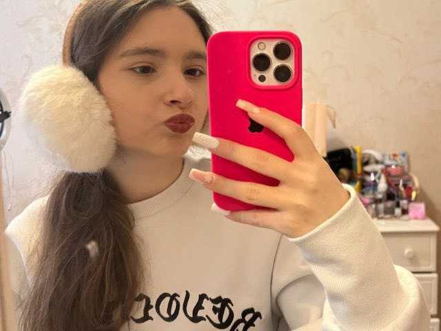 صورة الملف الشخصي -Miiiishootka-