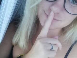 دردشة الفيديو المثيرة -PrettyJulia-