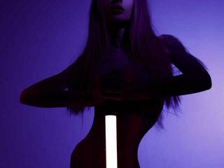 دردشة الفيديو المثيرة 8ADARA8