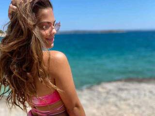 دردشة الفيديو المثيرة AaliyahHadid