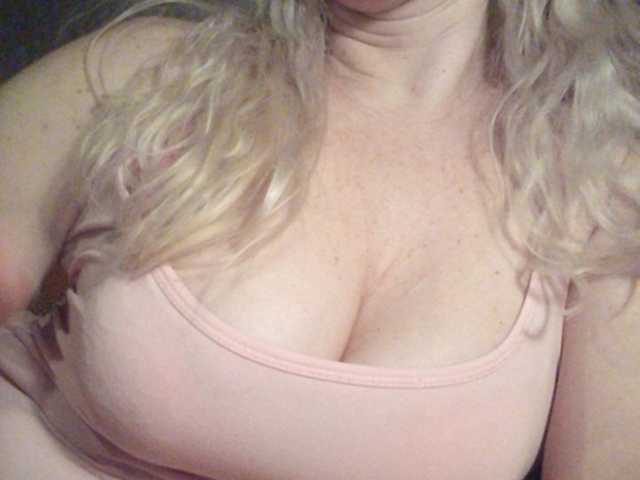 لقطات البث Abbi-love