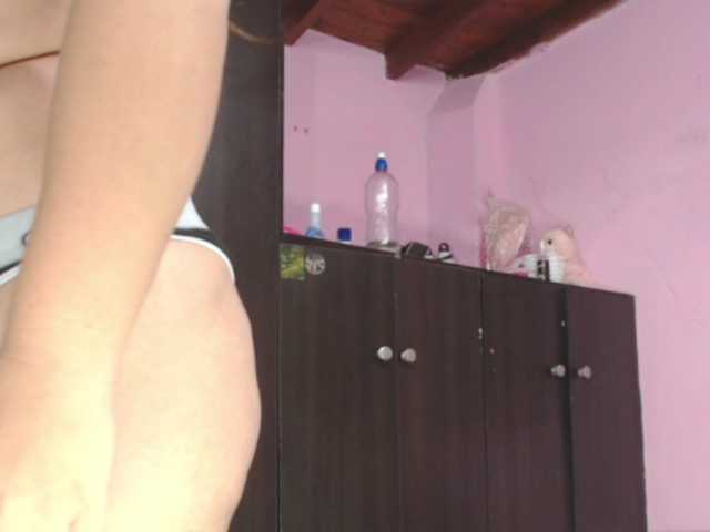 لقطات البث acutegirlxx