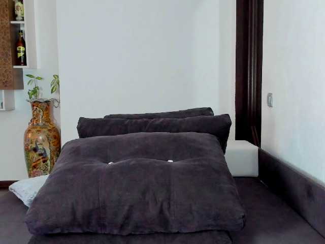 لقطات البث AdaDivine