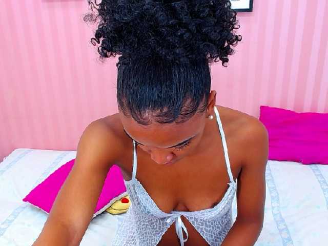 الصور adarose Hi everyone! be nice with me! I will do my best to make u feel confortable! no more wait! :) #Ebony #Bodyfit #Dildo #Anal #Cumshow at goal!