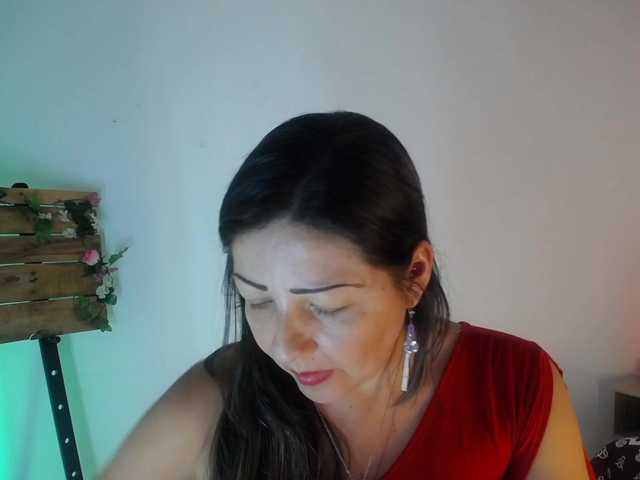 الصور Addison04 hello, follow me so that bonga enables me on twitter´´the sound of the tokens excites me´´ #mature #milf #bigass #bigboobs #dominatio @total n @sofar @remain