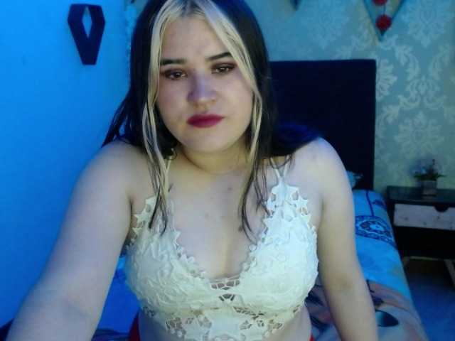 لقطات البث AdeleBlue