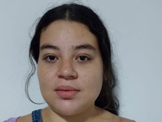 دردشة الفيديو المثيرة Adelethompson