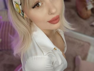 دردشة الفيديو المثيرة AdelineKing