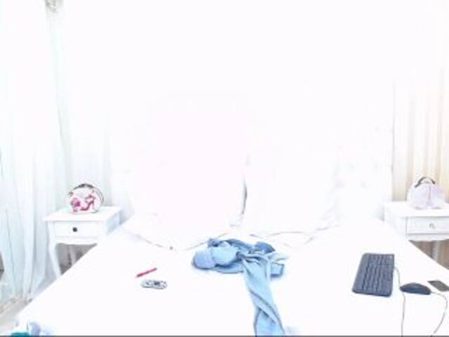 لقطات البث AdellaydeTay