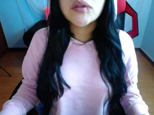 لقطات البث adrianals