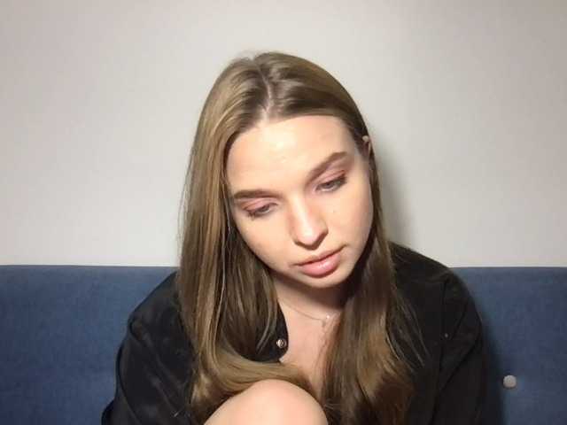 لقطات البث AdrianasDoll