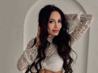 دردشة الفيديو المثيرة AdriennBurzhe