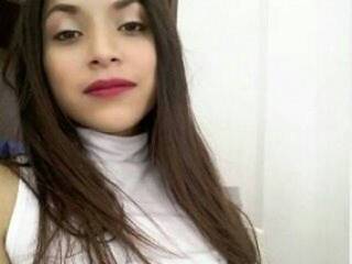 دردشة الفيديو المثيرة adriennesexy