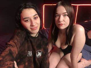 دردشة الفيديو المثيرة AfinaBella