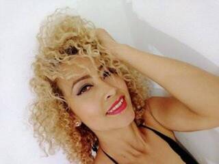 دردشة الفيديو المثيرة Agaataa