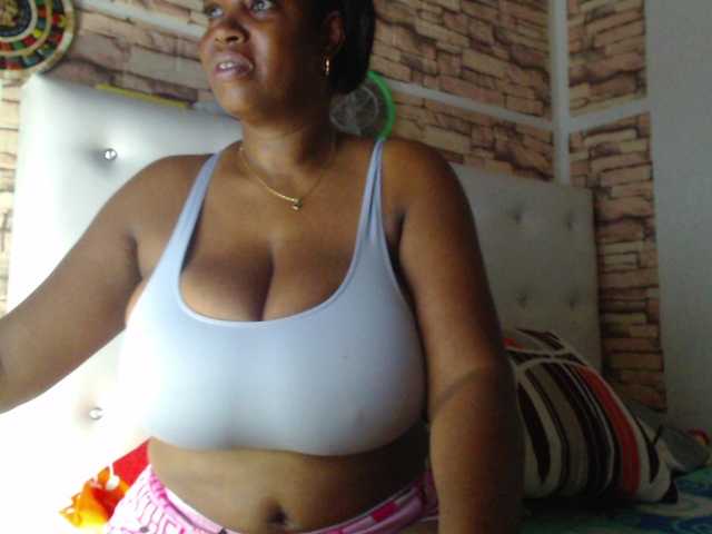 الصور agatafox #mature #ebony #big tits #play lovense #latina #lovense