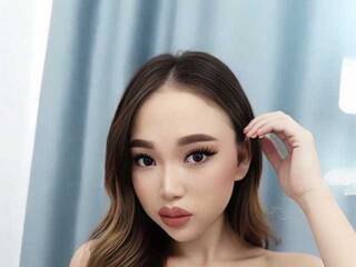 دردشة الفيديو المثيرة AikaVirgin