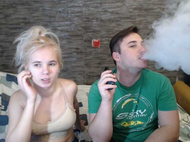 لقطات البث AimeeAh