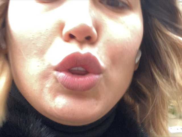 لقطات البث AishaMoon