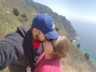 دردشة الفيديو المثيرة AKinkyPair