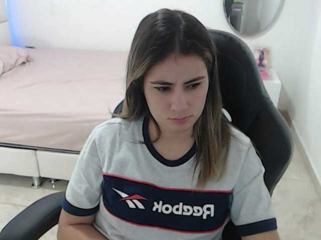 لقطات البث Alanaperry