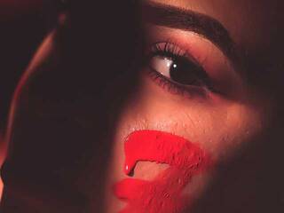 دردشة الفيديو المثيرة AleinaBlade