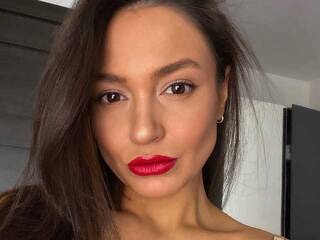 دردشة الفيديو المثيرة AleksaHarvy