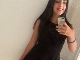 صورة الملف الشخصي alessyaC1