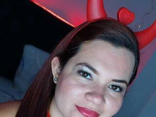 دردشة الفيديو المثيرة AlexaSuni