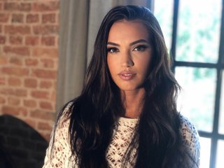 دردشة الفيديو المثيرة AlexisLovee