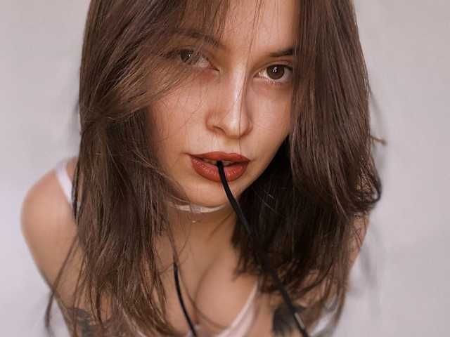 صورة الملف الشخصي AliceMonta