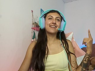 دردشة الفيديو المثيرة Alice-Cristofer