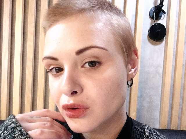 صورة الملف الشخصي Katy_Manson