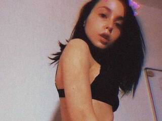 دردشة الفيديو المثيرة alicelove