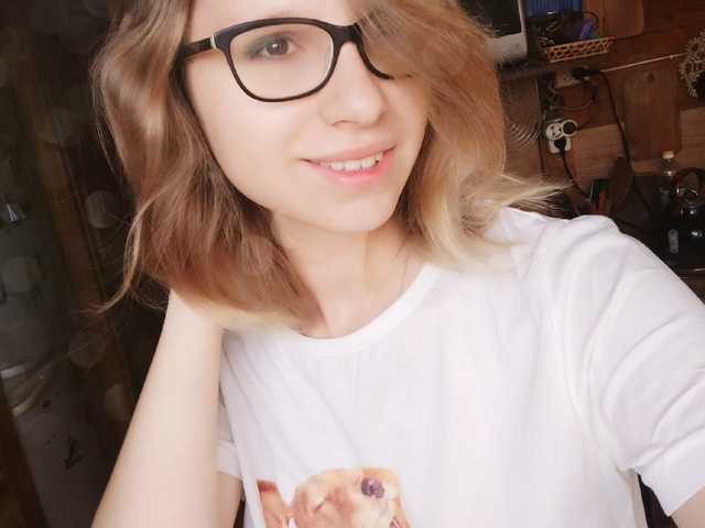صورة الملف الشخصي AliceMist