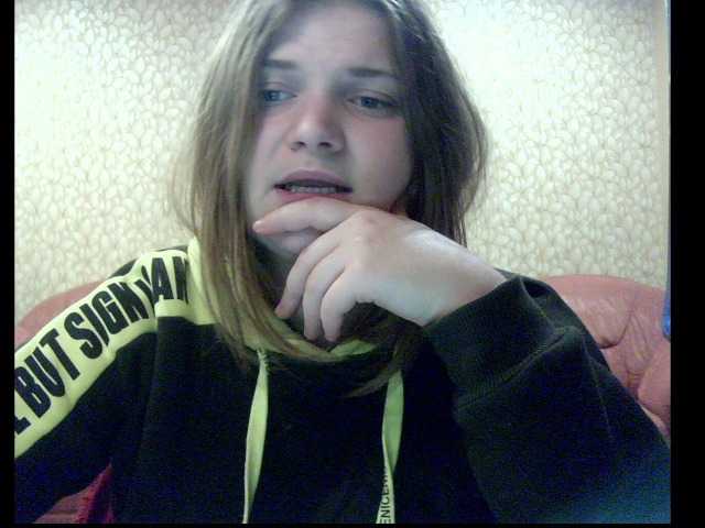 لقطات البث AliceWonde