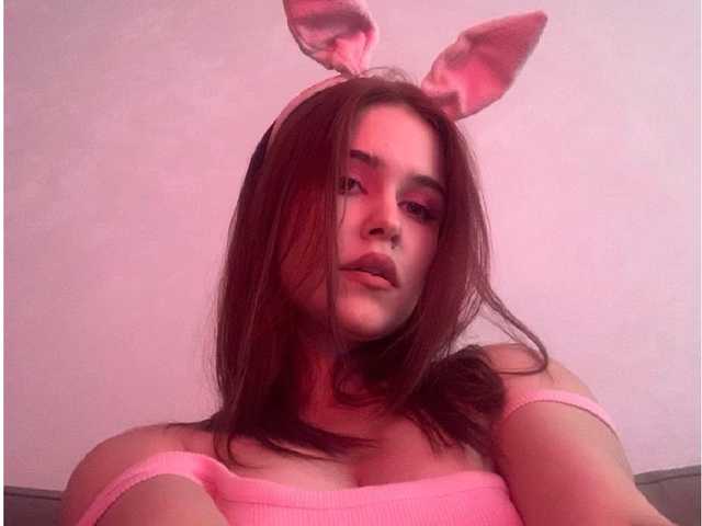 صورة الملف الشخصي AliceWyliee