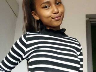 دردشة الفيديو المثيرة Aliciakittie