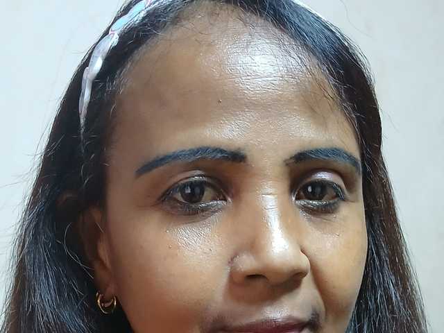 صورة الملف الشخصي LAYANe