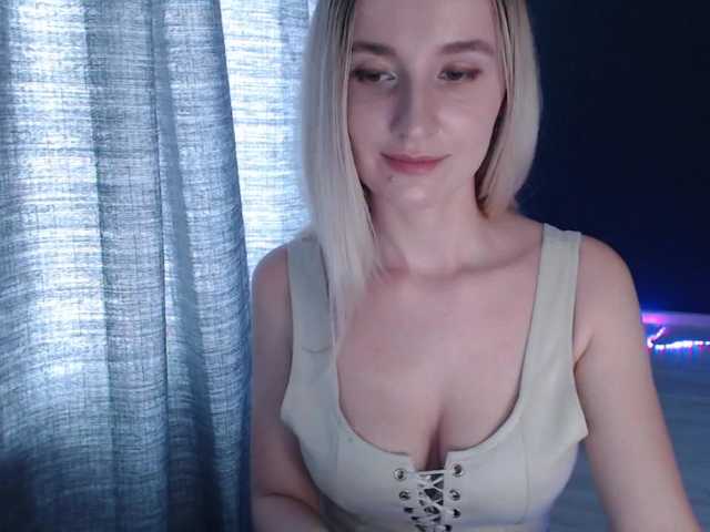 الصور Alina-Lovely Hey I am Alina!Lovense on,works from 10 tk. c2c 40 tk . Clic love