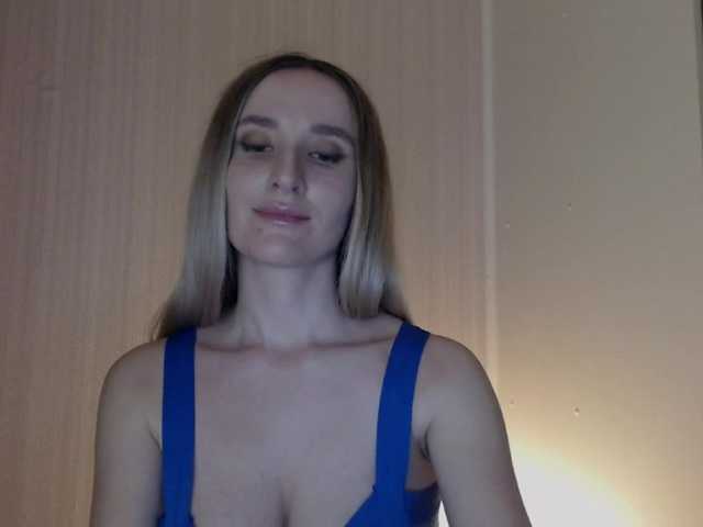 الصور Alina-Lovely Hey I am Alina!Lovense on,works from 10 tk. c2c 40 tk . Clic love