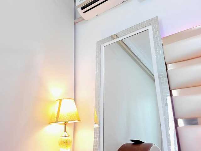 لقطات البث AlinaColeens