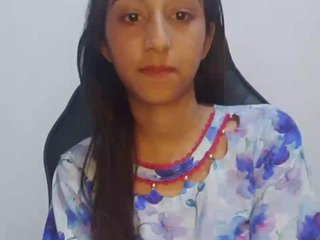 دردشة الفيديو المثيرة AlinaPopy