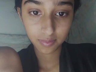 دردشة الفيديو المثيرة AlinaPopy