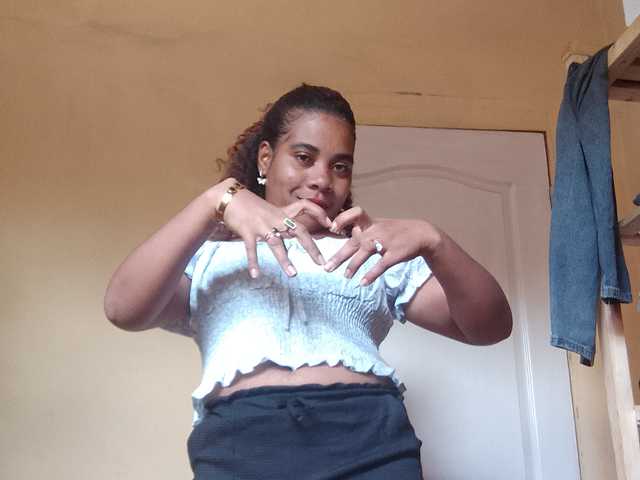 صورة الملف الشخصي AlineEdena