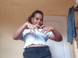 دردشة الفيديو المثيرة AlineEdena