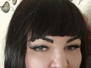 دردشة الفيديو المثيرة AliraDom