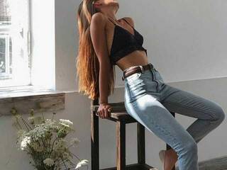 دردشة الفيديو المثيرة AlisaWanderf